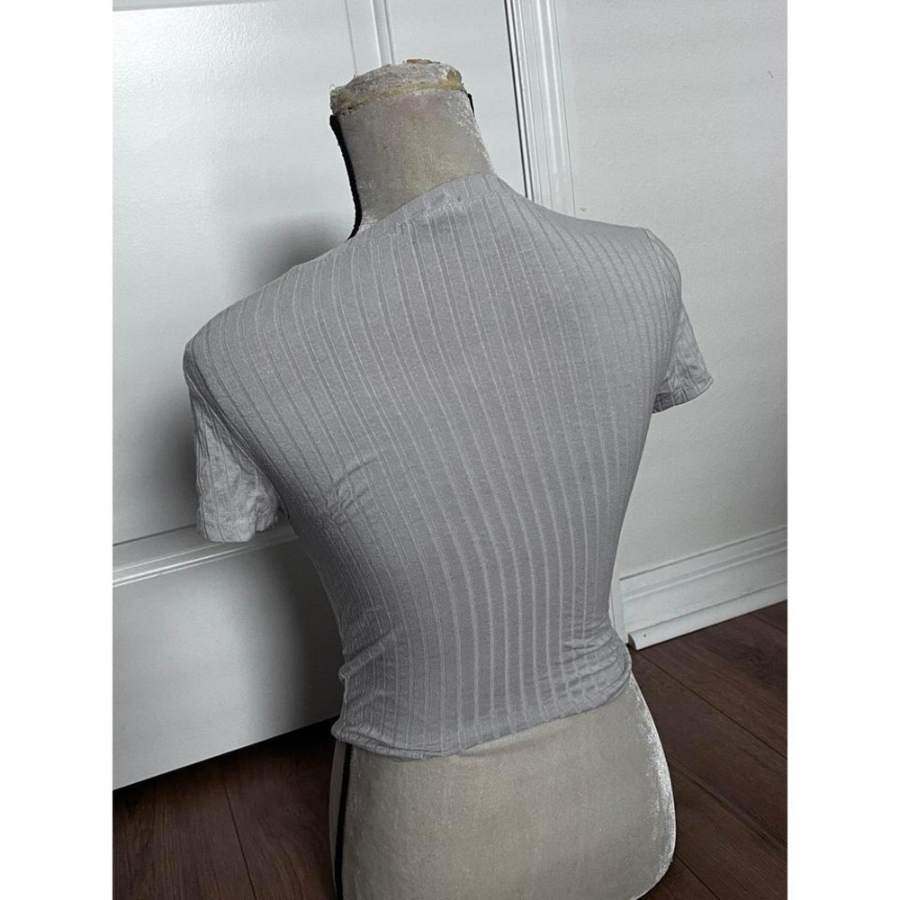 Top Size Small‎ - Picture 3 of 6